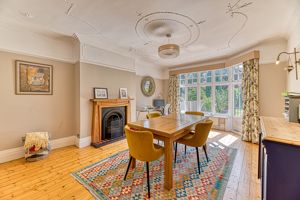 Dining Room- click for photo gallery